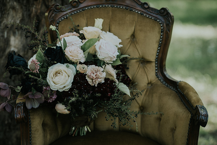 Becoming one – Moody styled shoot